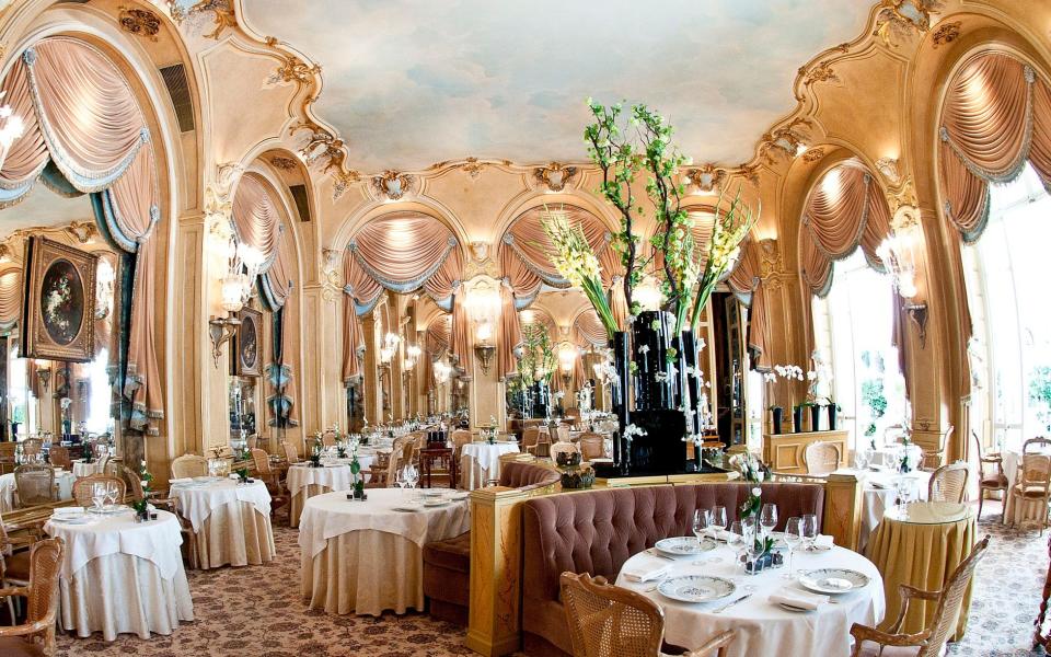 The Ritz on Place Vendôme is home to a Michelin-star restaurant