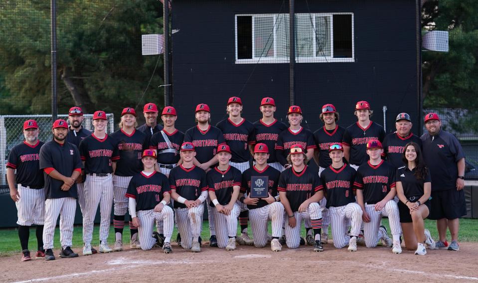 Edgewood poses with the WIC conference plaque after clinching a share of the conference title after defeating Indian Creek, 15-6, at Edgewood on Saturday, May 11, 2024.