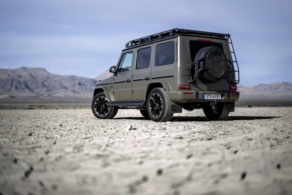 2025 mercedes amg g63 press images