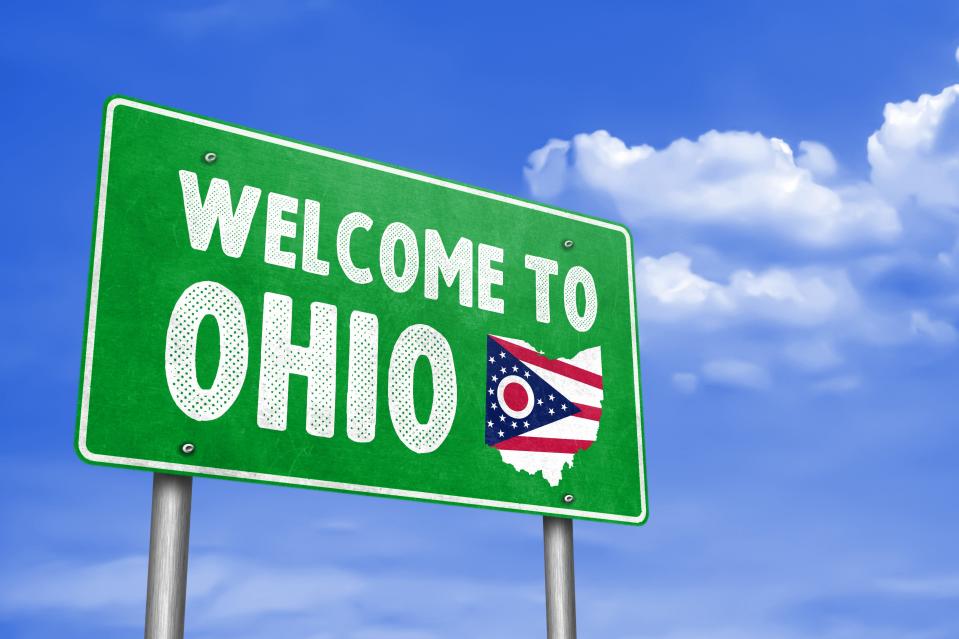 Welcome to Ohio sign.