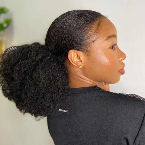 <p><a href="https://www.instagram.com/naturalgirlwigs/" data-component="link" data-source="inlineLink" data-type="externalLink" data-ordinal="1">@naturalgirlwigs</a></p>