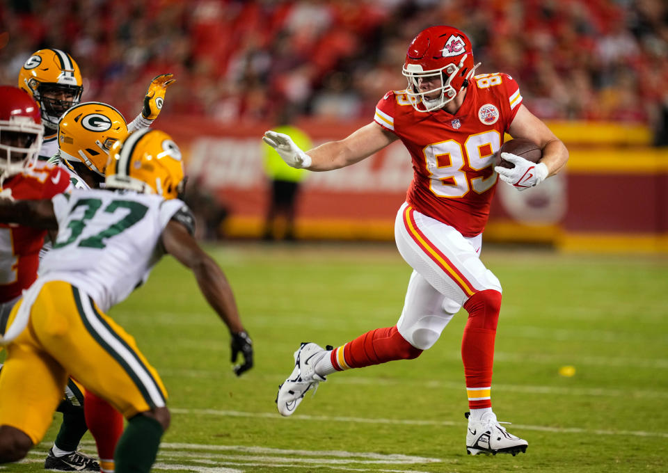 Aug 25, 2022; Kansas City, Missouri, USA; Kansas City Chiefs tight end Matt Bushman (89) runs the ball against the Green Bay Packers during the second half at GEHA Field at Arrowhead Stadium. Mandatory Credit: Jay Biggerstaff-USA TODAY Sports