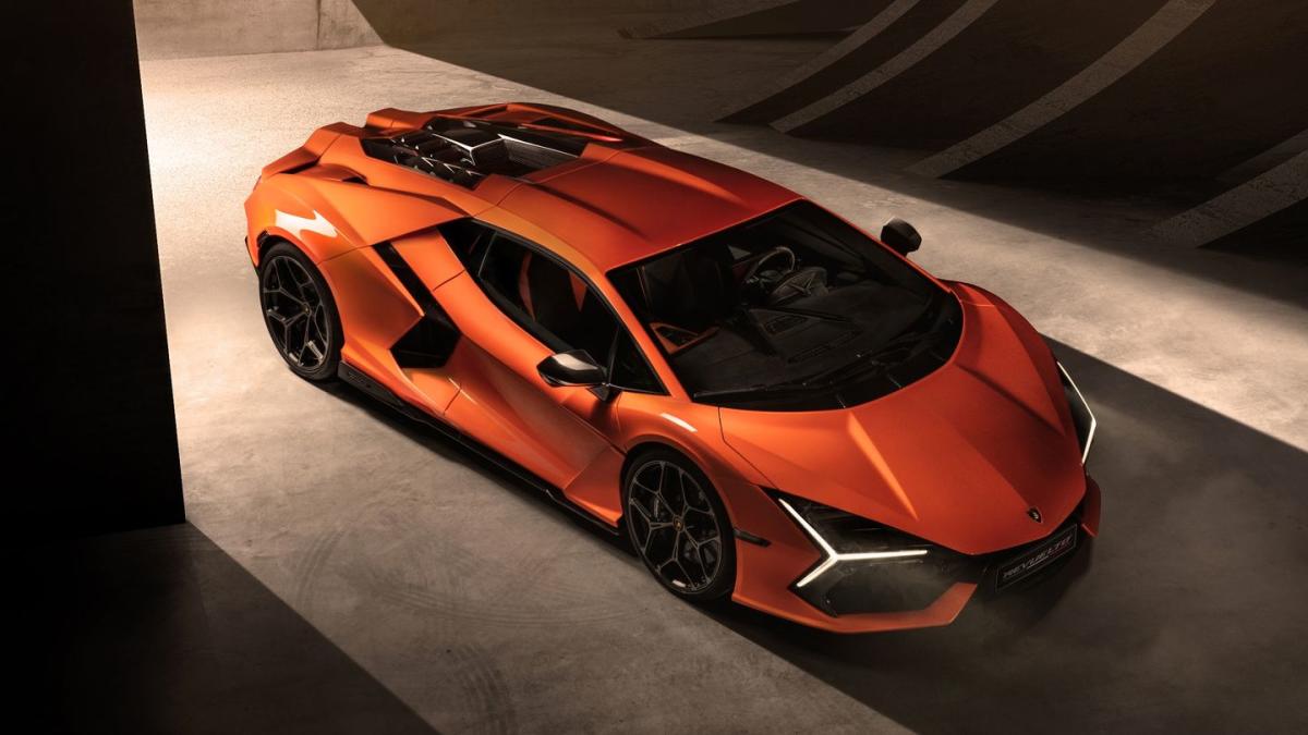 Lamborghini Revuelto startet als Hybrid mit über 20 PS