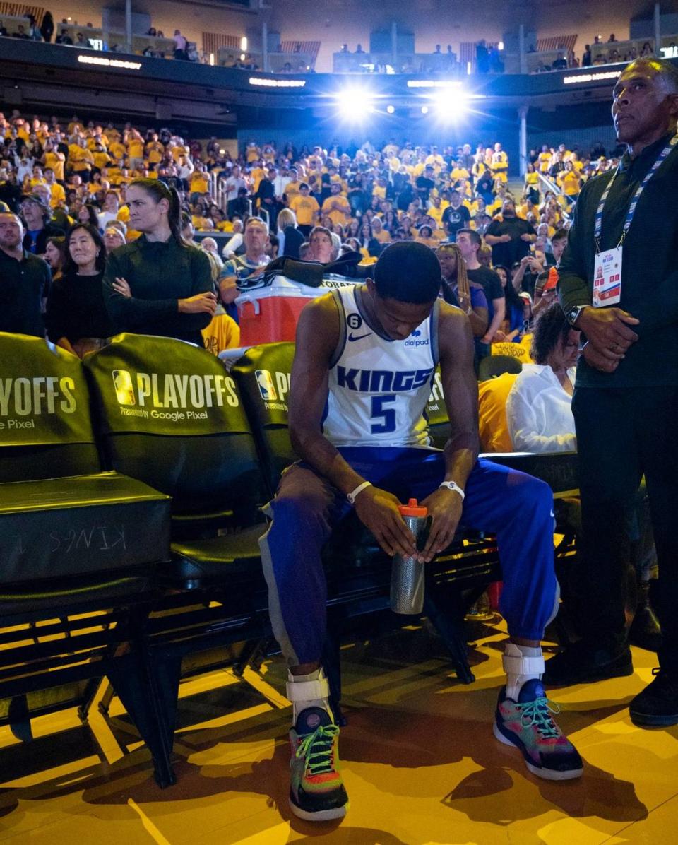 Sacramento Kings guard De’Aaron Fox (5) waits for the start of Game 6 of the first-round NBA playoff series at Chase Center on Friday, April 28, 2023.