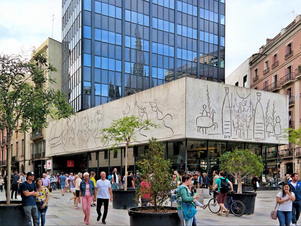 Picasso’s work on the facade of Col·legi d’Arquitectes de Catalunya (Getty Images)