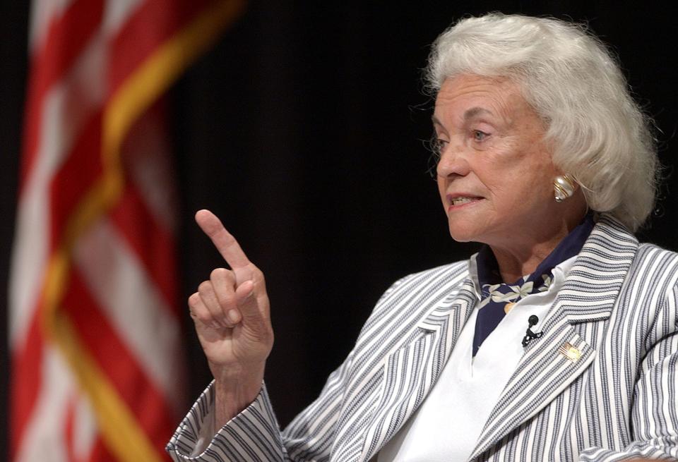 Associate Justice of the U.S. Supreme Court, Sandra Day O'Connor gestures while speaking to members of the 2004 9th Circuit Judicial Conference Thursday, July 22, 2004, in Monterey, Calif.  (AP Photo/Ben Margot) ORG XMIT: CABM102