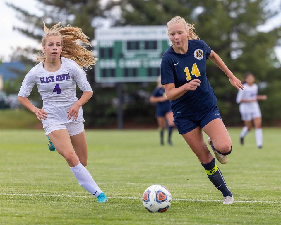 Hartland's Hannah Kastamo (14) scored in all four state tournament games.