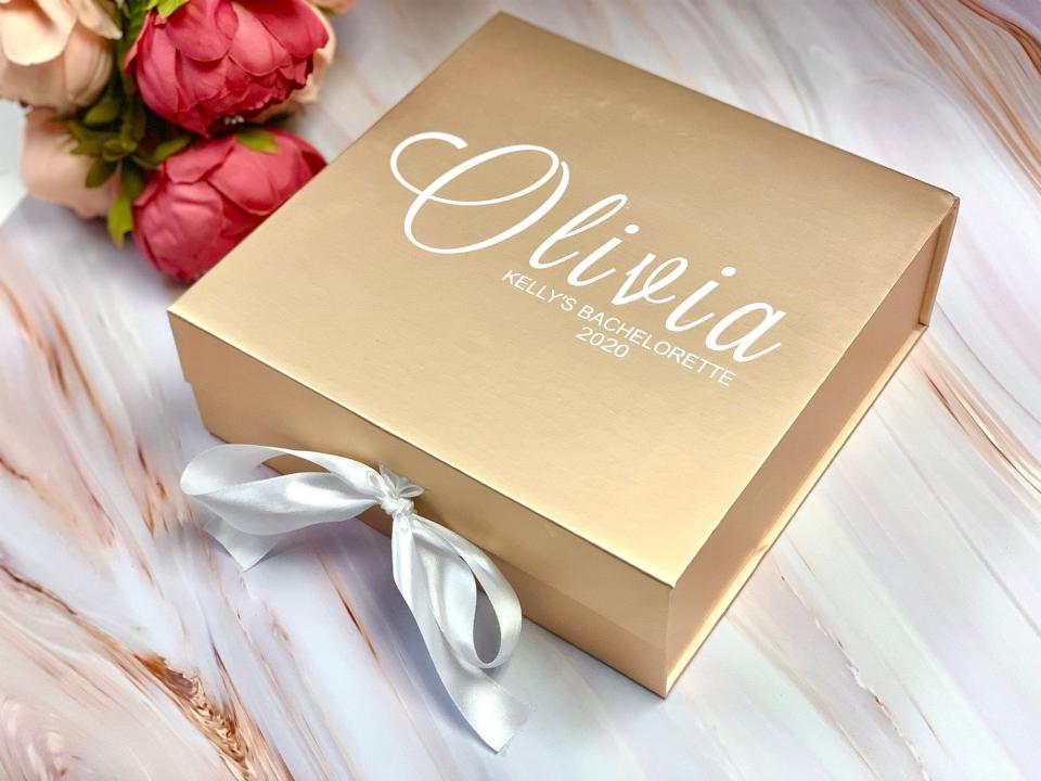 9) Bridesmaids Proposal Gift Box