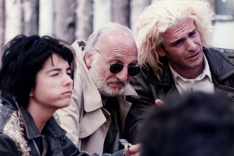 Cecilia Dopazo, Héctor Alterio y Leonardo Sbaraglia, durante el rodaje de Caballos salvajes