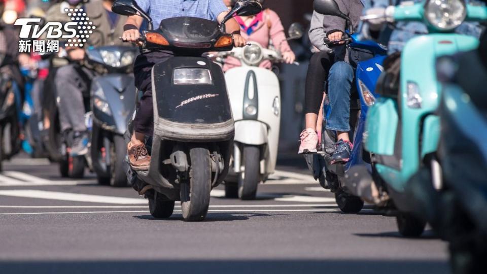 在台灣騎機車的人非常多。（示意圖／shutterstock達志影像）