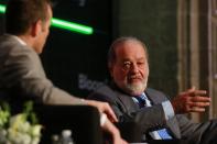 <p>Carlos Slim è ricchissimo, ma abita in una villetta di valore medio in quel di Città del Messico. Potrebbe permettersi interi castelli, ma non gli interessa lo sfarzo. (Getty) </p>