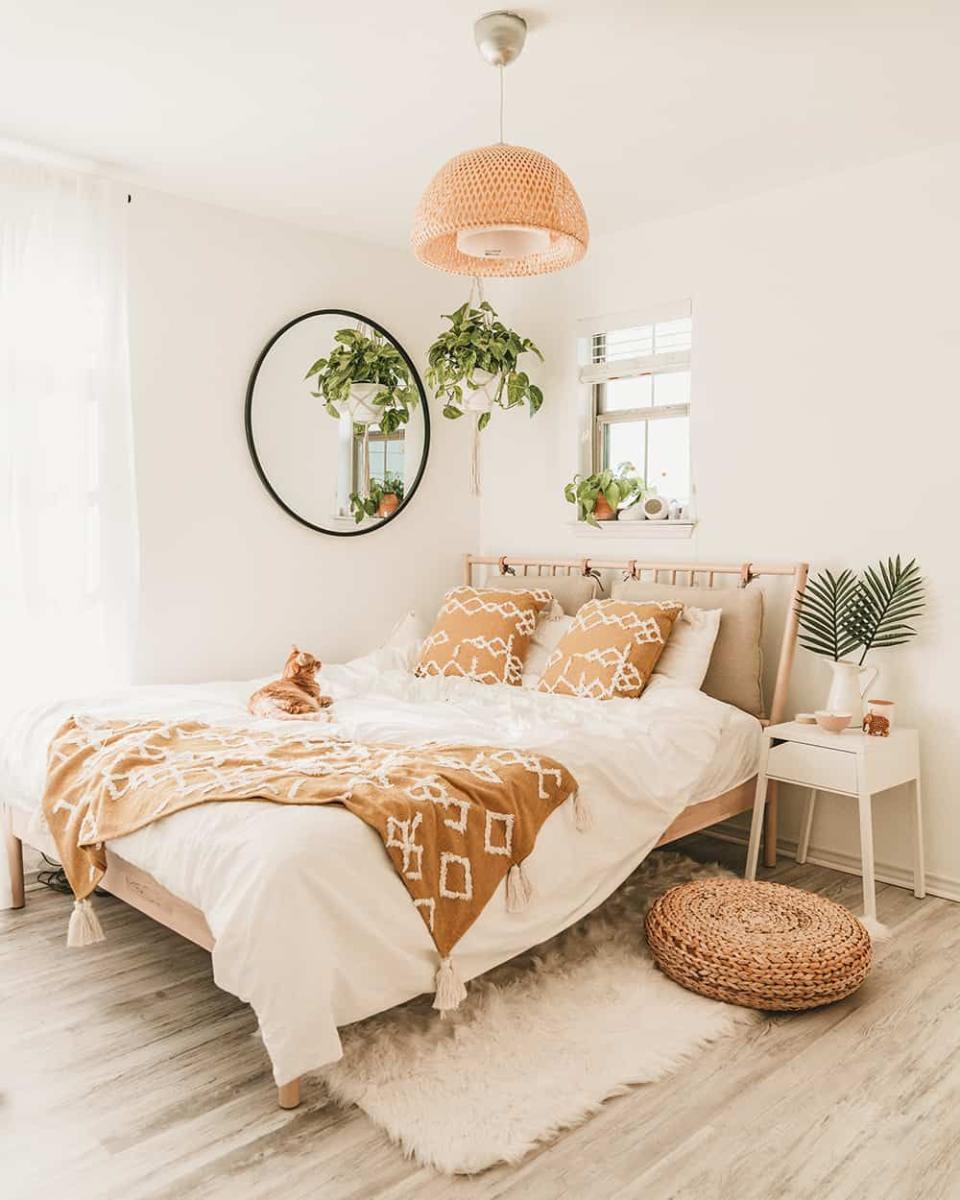 boho bedroom rattan plants