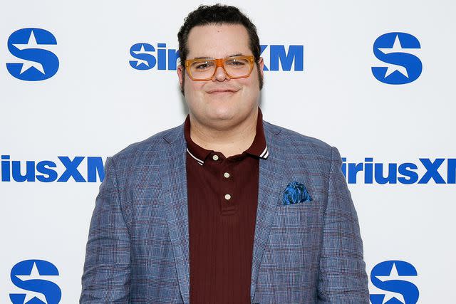 <p>Jason Mendez/Getty </p> Josh Gad visits SiriusXM studios on Dec. 5, 2023