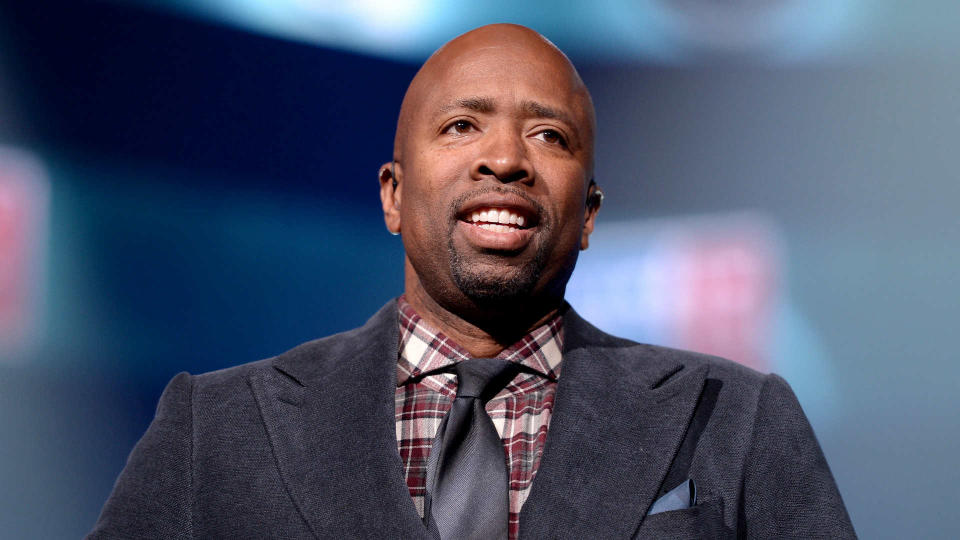 TNT analyst and former NBA vet Kenny Smith has never coached in the NBA. (AP)