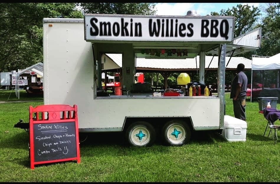 Smokin' Willies BBQ features a variety of barbecue food and sides in Galesburg.