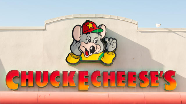 JCPenney, Pier 1 Imports, Chuck E. Cheese's, Friendly's, other chains filed  for bankruptcy in 2020 