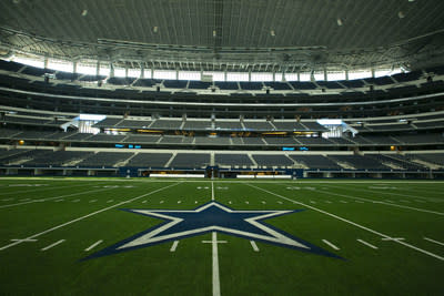 It's Official! The Dallas Cowboys make Hellas Construction Official Turf  Provider