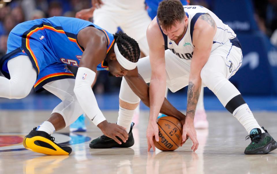 Will the Oklahoma City Thunder or Dallas Mavericks win Game 3 of their NBA Playoffs series? NBA picks, predictions and odds weigh in on Saturday's game.