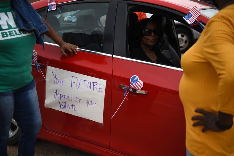 Texans turn out in massive numbers for early voting in Houston