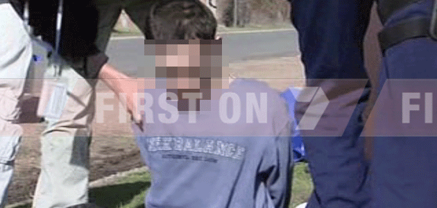 The moment police nabbed two sex offenders on the run from a correctional facility. Photo: 7News