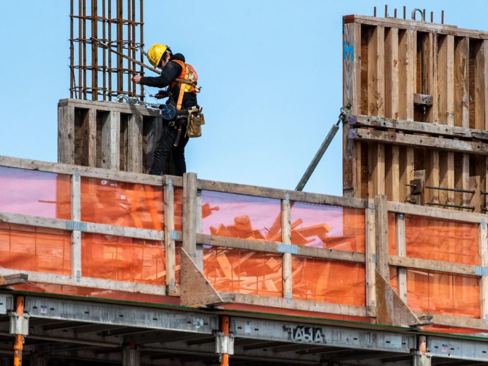  A condo building under construction in downtown Victoria, B.C.