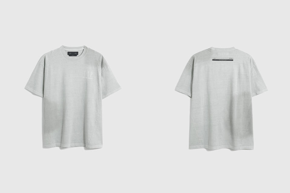 GAP x ATTEMPT 聯名 LOGO T 恤 NT$1,999