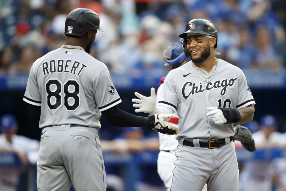 芝加哥白襪好手Luis Robert（圖左）與Yoan Moncada據傳將代表古巴出戰2023 WBC。（Photo by Cole Burston/Getty Images）