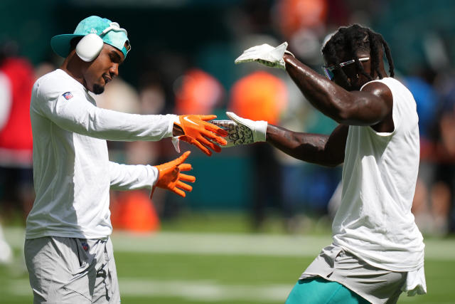 Dolphins' Tyreek Hill, Jaylen Waddle given huge injury updates for