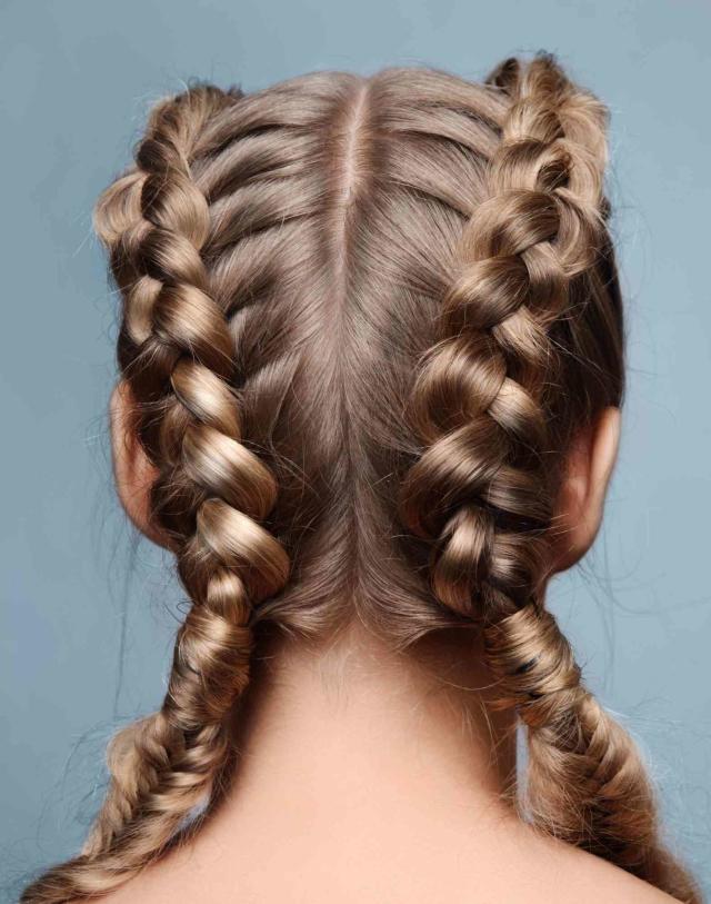 The Real Difference Between A French Braid And A Dutch Braid