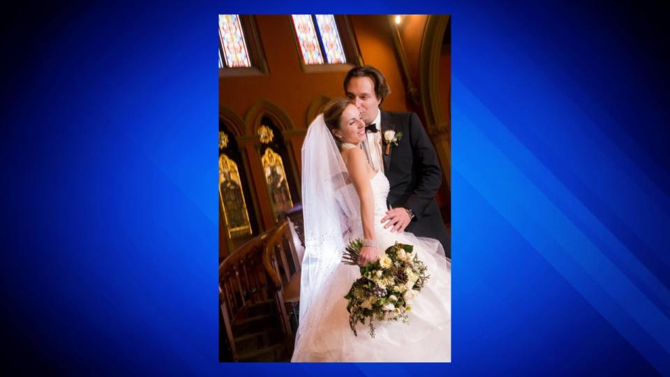 Brian Walshe kisses his new bride, Ana Walshe, on their wedding day. (Facebook photo)