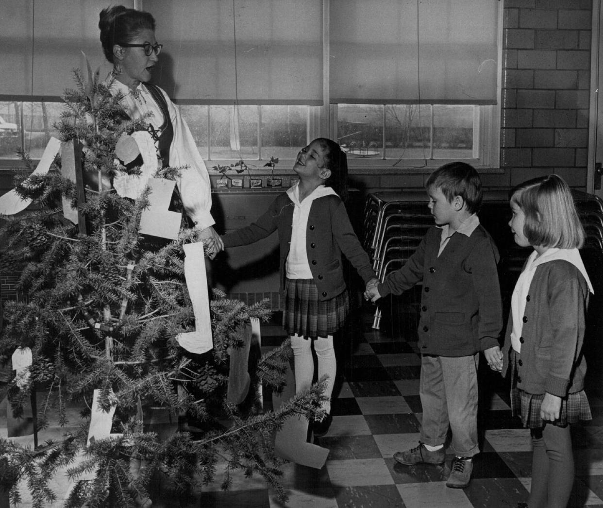 <span class="caption">O Christmas tree, O Christmas tree...do you violate the establishment clause?</span> <span class="attribution"><a class="link " href="https://www.gettyimages.com/detail/news-photo/fourteen-days-of-christmas-the-fourteen-days-of-christmas-news-photo/161844425?adppopup=true" rel="nofollow noopener" target="_blank" data-ylk="slk:Jack Riddle/The Denver Post via Getty Images;elm:context_link;itc:0;sec:content-canvas">Jack Riddle/The Denver Post via Getty Images</a></span>