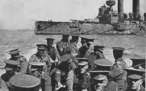 Australian infantrymen being landed at Gallipoli in 1915 - Credit: Time & Life Pictures/Getty Images