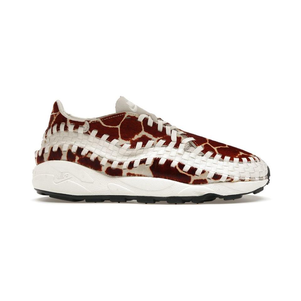 <p><a href="https://go.redirectingat.com?id=74968X1596630&url=https%3A%2F%2Fstockx.com%2Fnike-air-footscape-woven-cow-print-womens&sref=https%3A%2F%2Fwww.elle.com%2Ffashion%2Fshopping%2Fg42445302%2Fbest-cool-sneakers%2F" rel="nofollow noopener" target="_blank" data-ylk="slk:Shop Now;elm:context_link;itc:0;sec:content-canvas" class="link ">Shop Now</a></p><p>Air Footscape Woven</p><p>Stockx</p><p>$160.00</p>