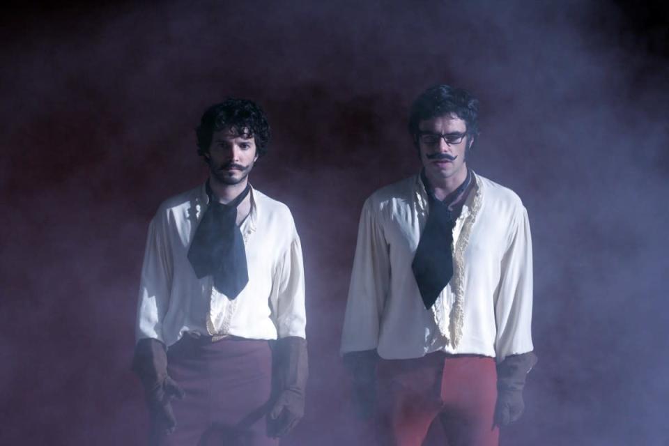 Jemaine and Bret in Flight of the Conchords