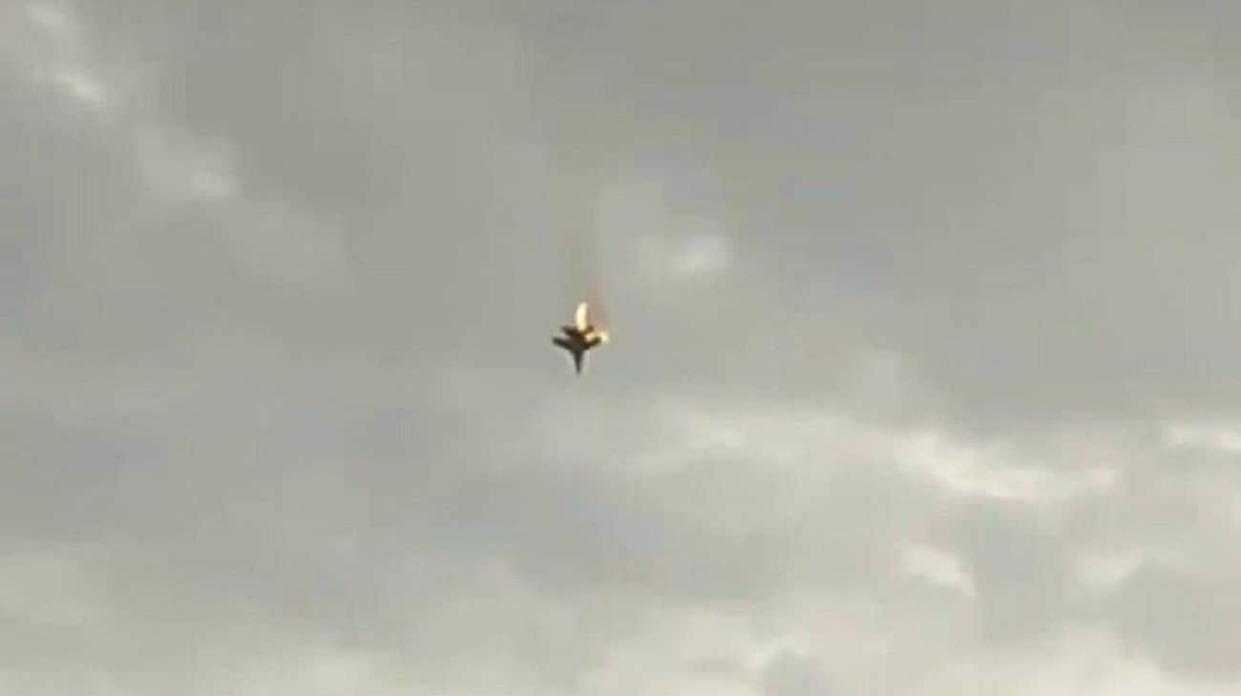 Russian Su-27 fighter jet crashed over Sevastopol. Screenshot: video on social media