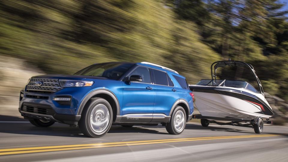 While Ford already revealed its redesigned Explorer SUV, today at the Detroit