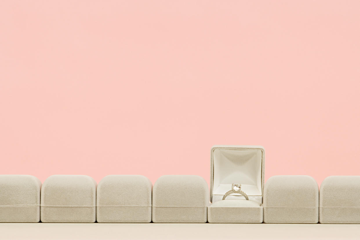 A groom-to-be proposed to his girlfriend with not one but six engagement rings [Photo: Getty]