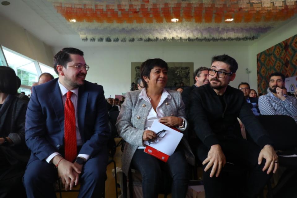 Carlos Martínez Velázquez (Infonavit), Edna Vega Rangel (próxima titular de Sedatu) y Román Meyer (Actual titular de Sedatu). Foto: EE Rosario Servin.