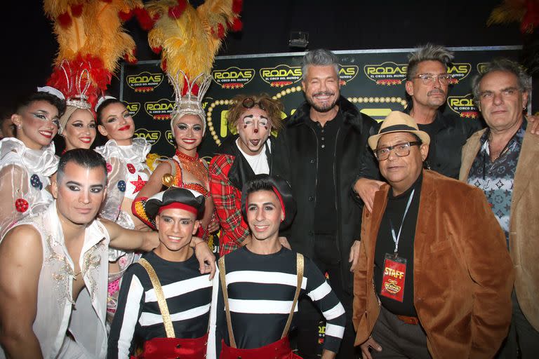 Del inesperado reencuentro de Marcelo Tinelli con un “viejo amor” al extravagante look de José María Muscari para una noche de circo