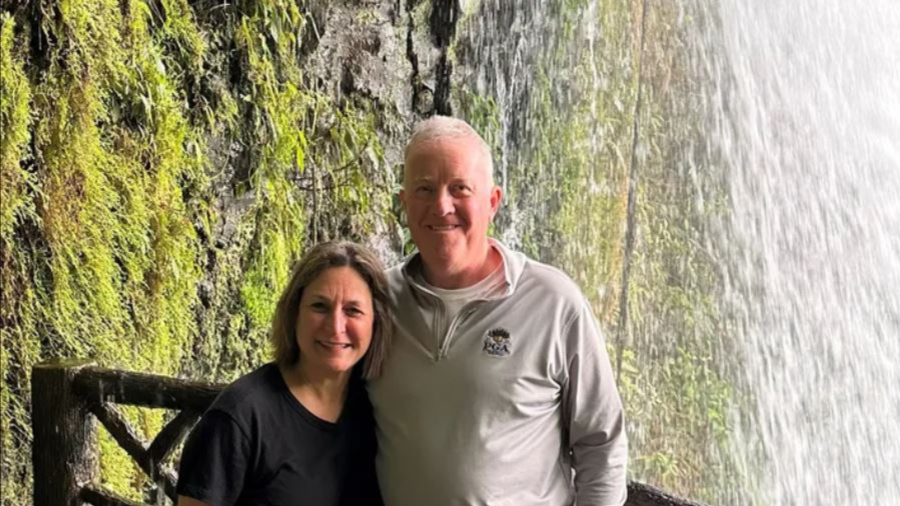 Deanne Niedziela and her husband, Ken, are seen on vacation in Costa Rica. (Niedziela Family)