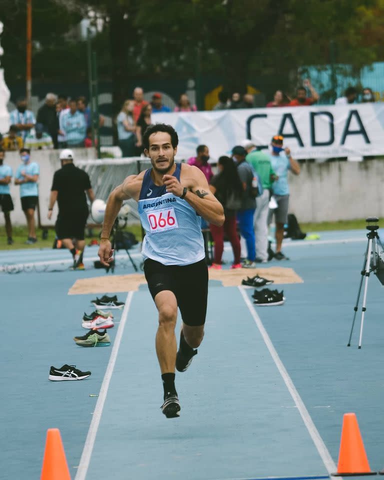 Maxi Díaz, el campeón de salto en triple que logró un objetivo anhelado con Guaymallén