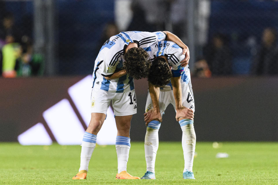 Jugadores de la sub 20 de Argentina se lamentan tras ser eliminados del Mundial de la categoría ante Nigeria. | Foto: Marcio Machado/Eurasia Sport Images/Getty Images