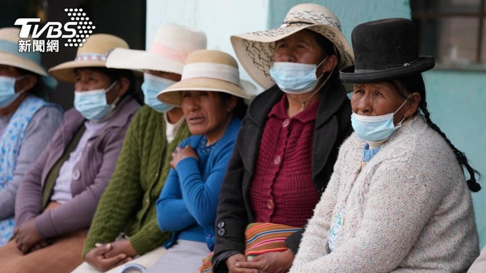 祕魯過去疫情危及，單月死亡人數2萬多人。（圖／達志影像美聯社）