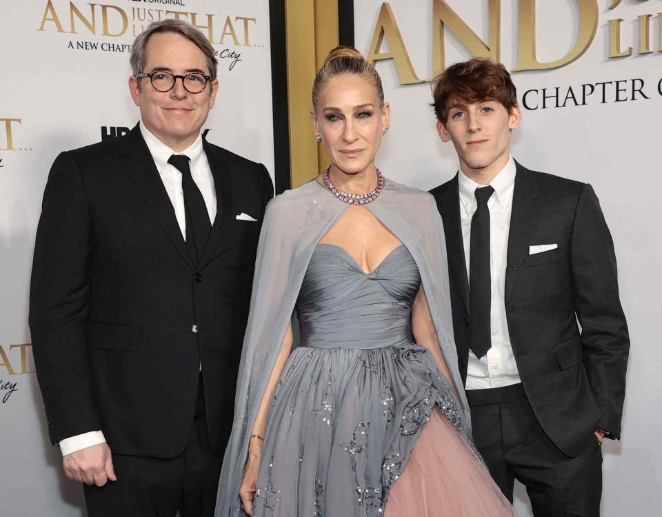 Dimitrios Kambouris/Getty Matthew Broderick and Sarah Jessica Parker (with son James) cook nearly every night of the week
