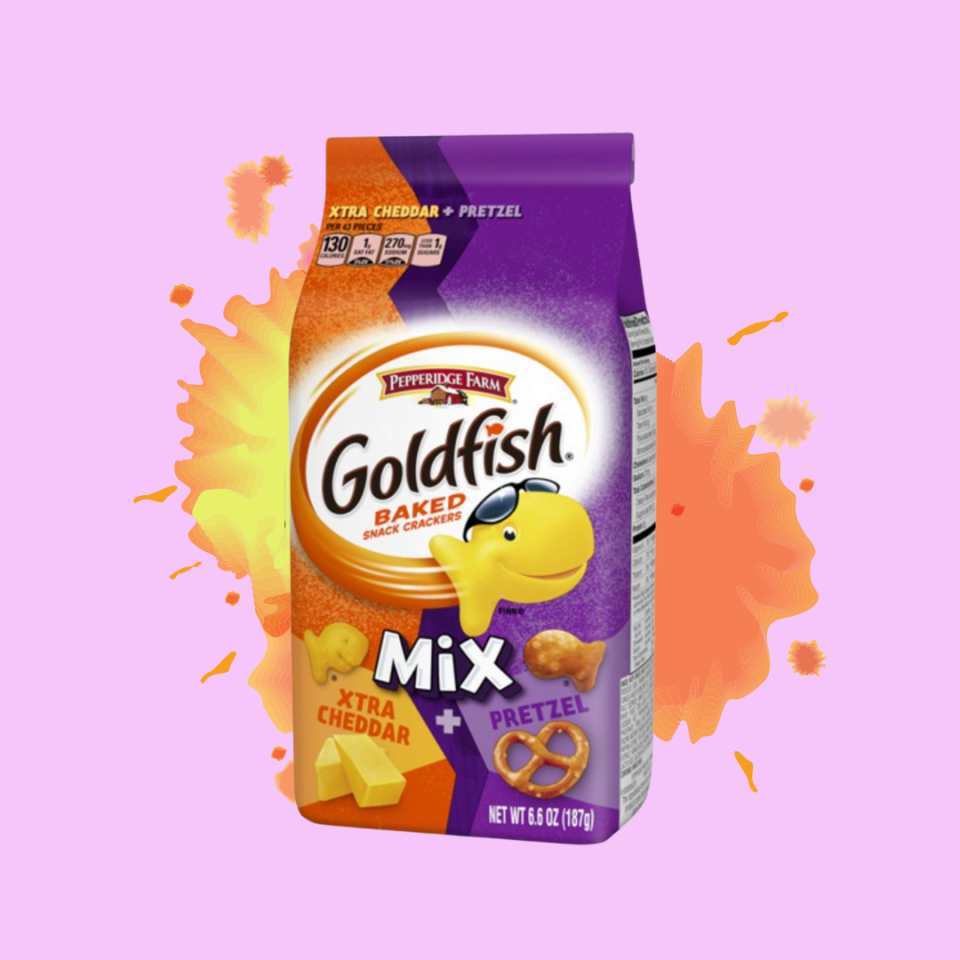 8. Xtra Cheddar + Pretzel Mix