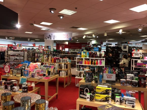 7 things to know about the new Macy's Backstage Outlet