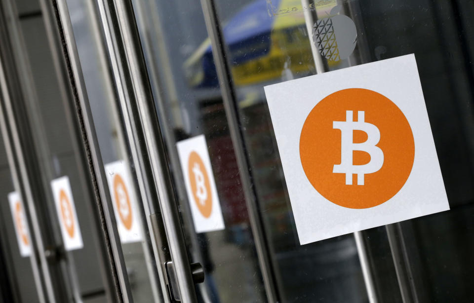 In der ersten Dezemberwoche 2017 stieg der Wert eines Bitcoins von 8.000 auf 15.000 Euro. (Bild: AP Photo)