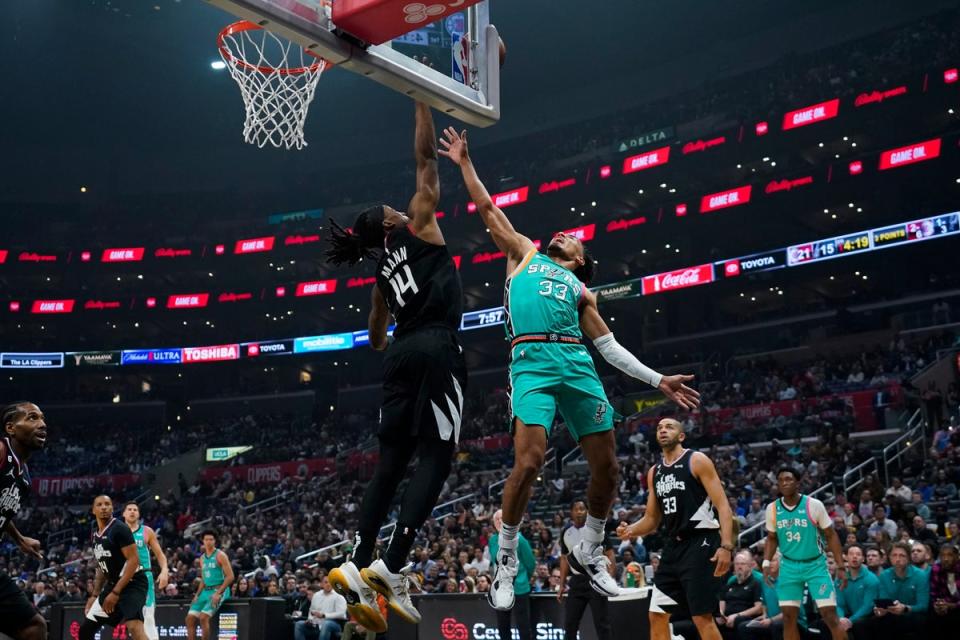 DEP-BAS SPURS-CLIPPERS (AP)