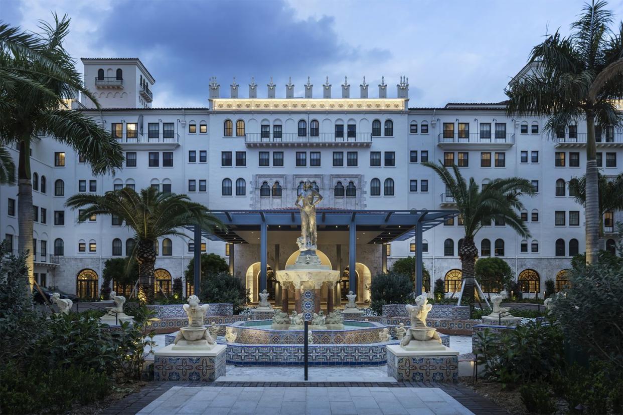 main entrance of the boca raton resort addison mizner