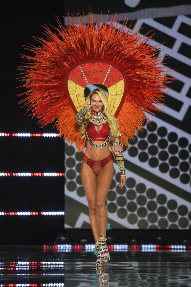 We're Nobody's Third Love, We're Their First Love”—The Architects of the Victoria's  Secret Fashion Show Are Still Banking on Bombshells